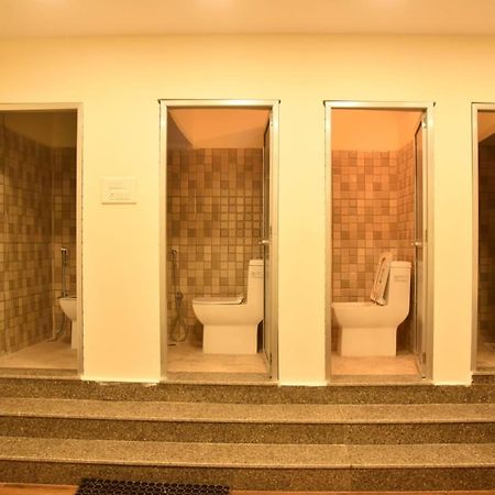 Hotel Relax Inn Prayagraj Bagian luar foto