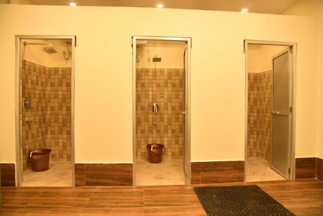 Hotel Relax Inn Prayagraj Bagian luar foto